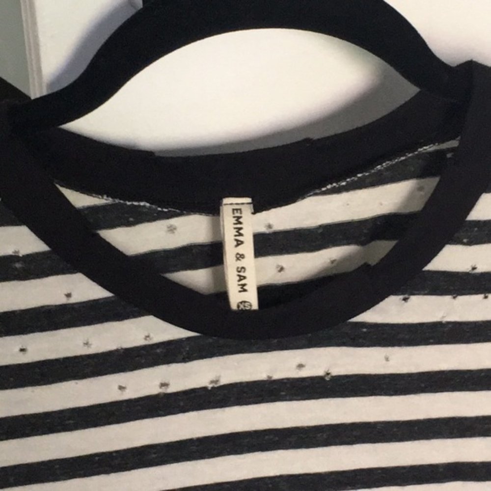 Amazing LF Emma and Sam long sleeve distressed top